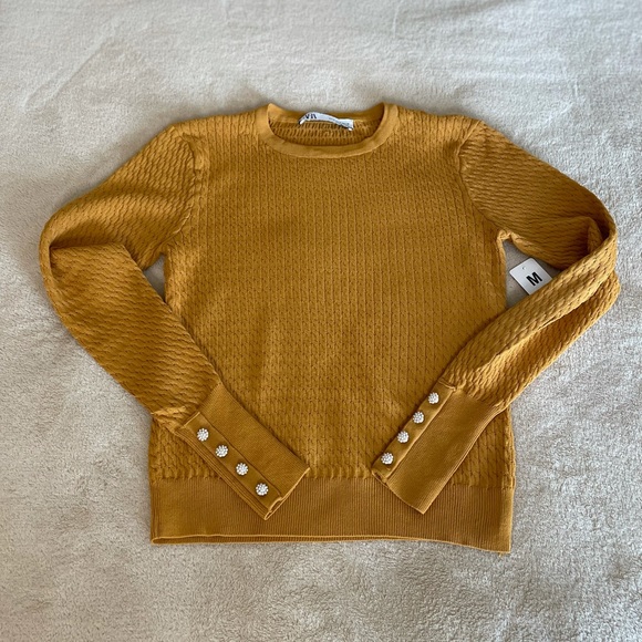 ***SOLD***Zara Short Cable Knit Pearl Sleeve Sweater - Size M - Picture 7 of 11